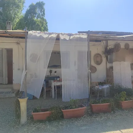 펜션 In Our Garden Sardinia La Casina Rurale Cin3323 캐피타나